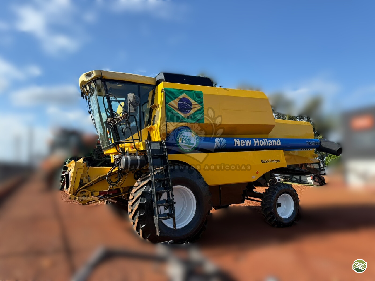 COLHEITADEIRA NEW HOLLAND TC 5090 JZ Implementos Agrícolas TOLEDO PARANÁ PR